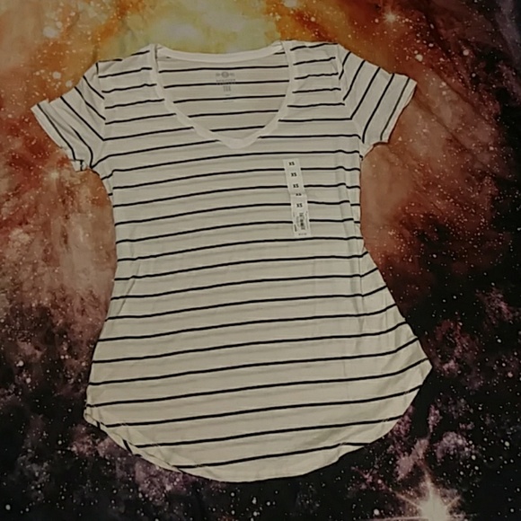 NWT Striped Relax Fit Tee - Picture 1 of 4